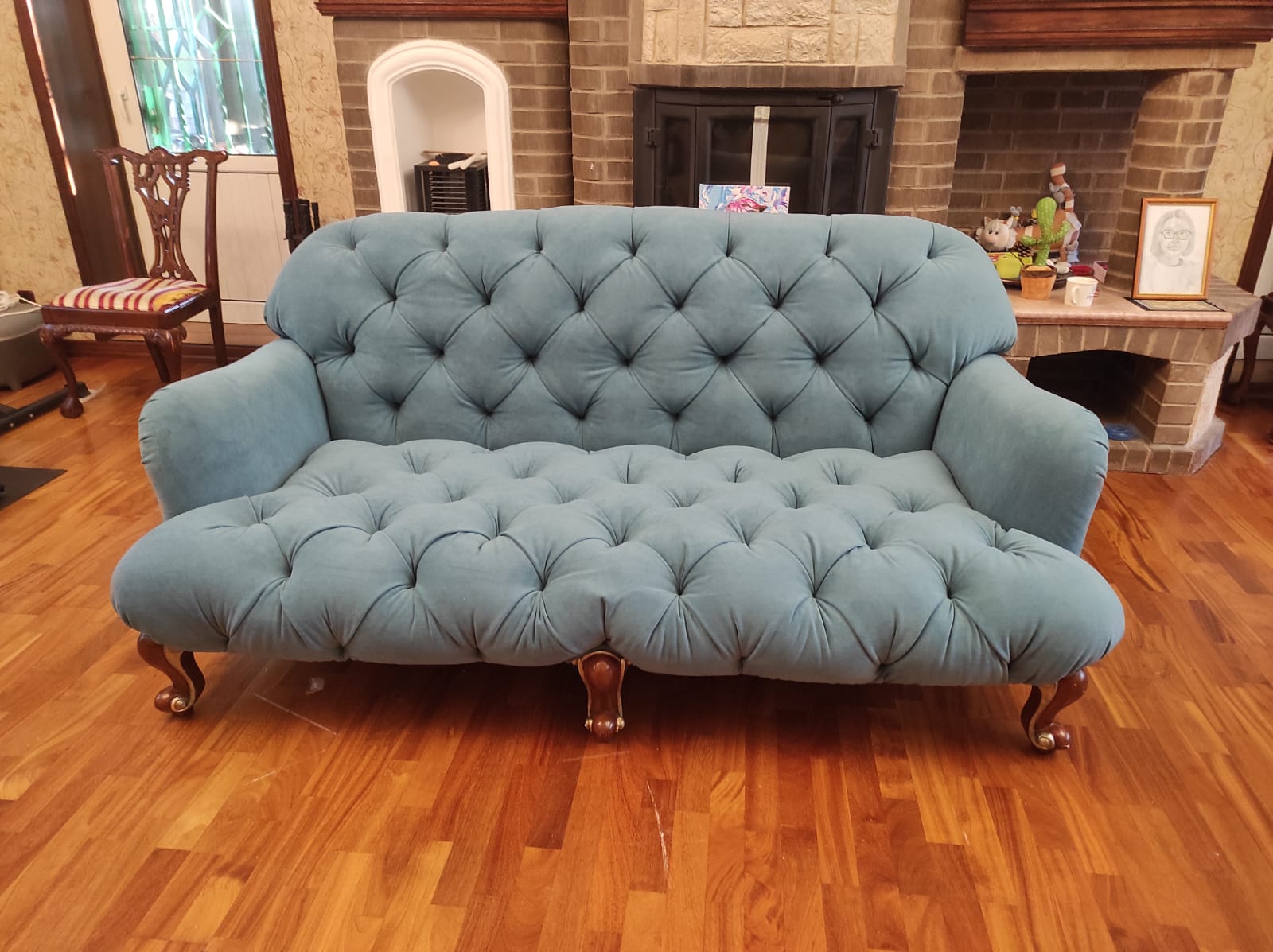 Обивка дивана. Кузьмоловский